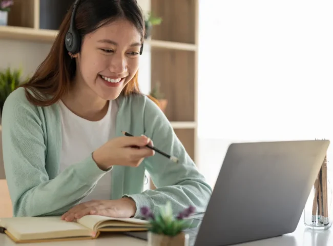 Top 6 Online Learning Platforms for Professional Development