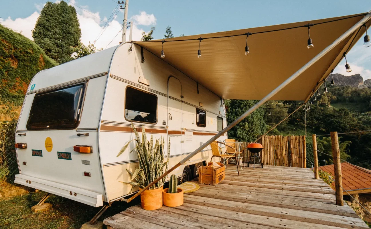 Top 6 Platforms for Renting RVs and Campervans in 2025