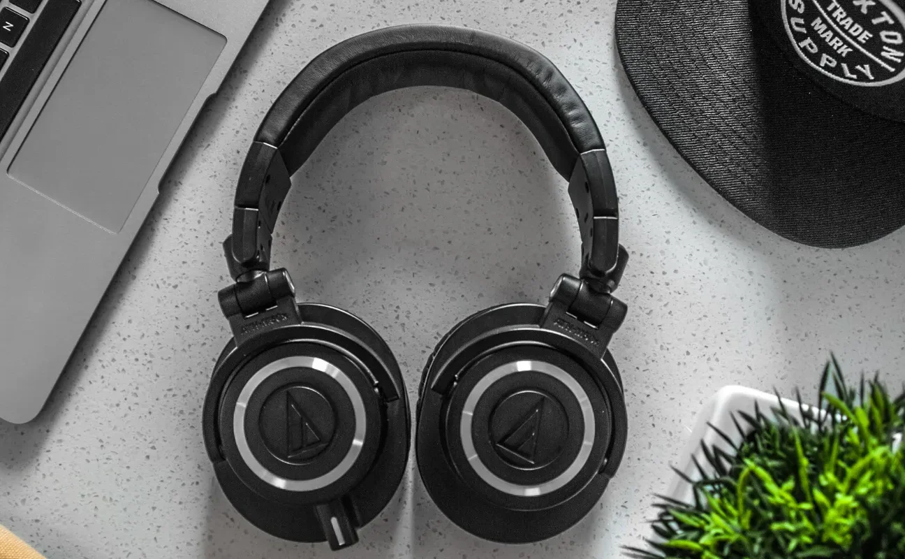 Top 6 Wireless Headphones That Redefine Freedom and Clarity