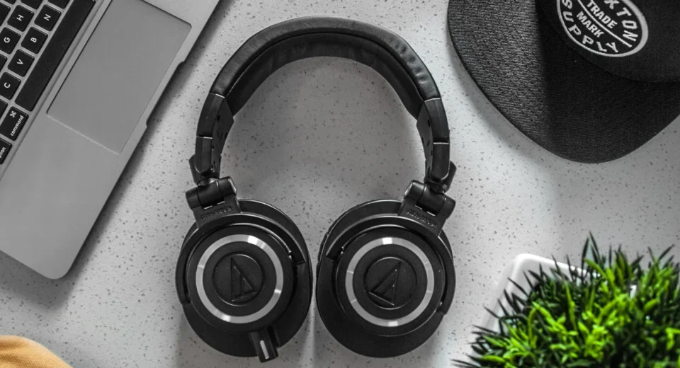 Top 6 Wireless Headphones That Redefine Freedom and Clarity
